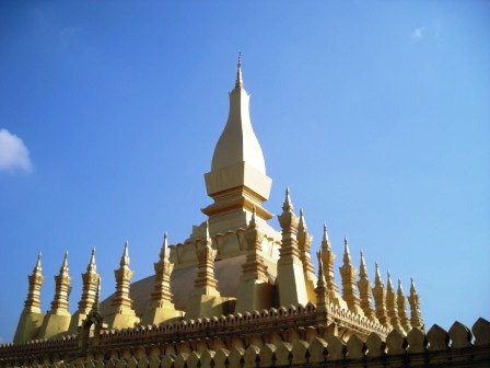 that luang stupa