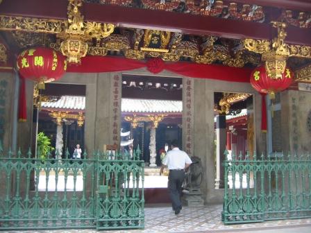 thian hock keng temple entrance