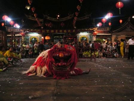 lion dance in cholon