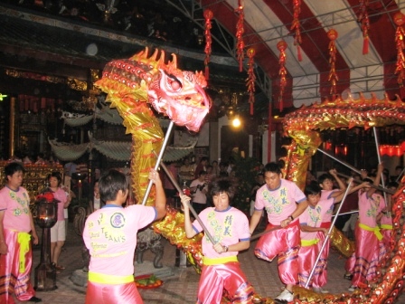 dragon dance