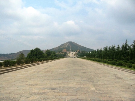 qian ling wu zhe tian tomb